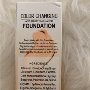 Color changing foundation